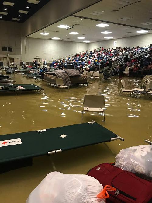 harvey inunda refugio en texas